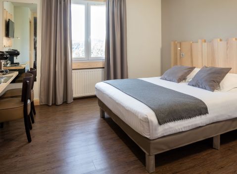 hotel-chambon-sur-lignon